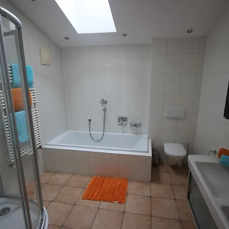 Alpenappartement شقة كابرون