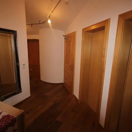 Alpenappartement شقة