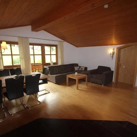 Alpenappartement شقة