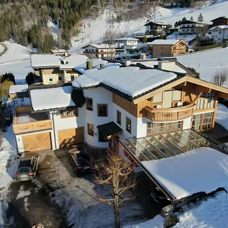 Alpenappartement * Kaprun